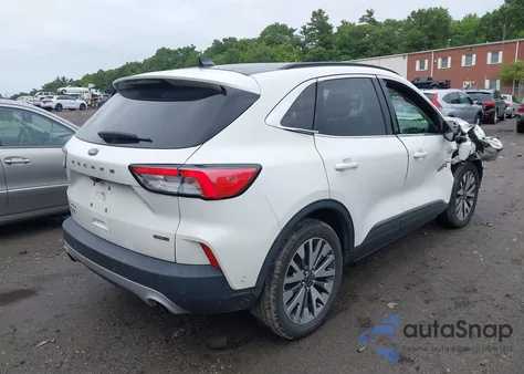 2020 Ford Escape Titanium Hybrid z USA, uszkodzony, nr VIN 1FMCU9DZ3LUC19168